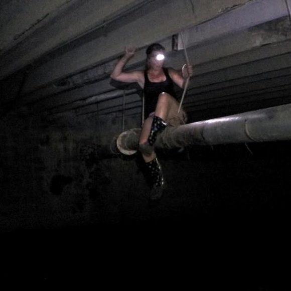 Meet your Posher, Nicole - Picture 1 of 1